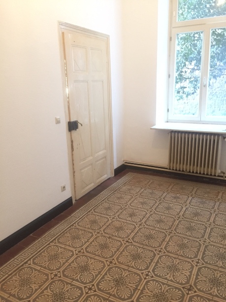 Vermietet – Heidelberg-Altstadt, 4-Zimmer-Wohnung mit Diele (WG-geeignet)