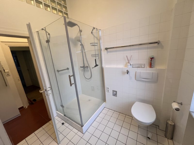 Heidelberg-Altstadt, 4-Zimmer-Wohnung Teilmöbliert