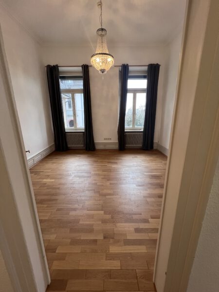 Heidelberg-Altstadt, 4-Zimmer-Wohnung Teilmöbliert