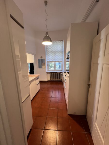 Heidelberg-Altstadt, 4-Zimmer-Wohnung Teilmöbliert